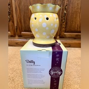 Scentsy “Dotty” Candle Warmer - Brand New (Never Used)